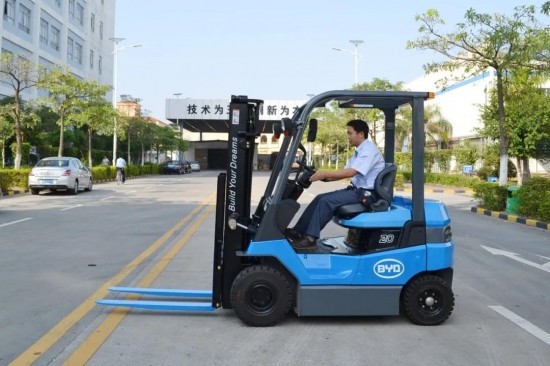 快看！原來這么多“企業”都選擇比亞迪叉車！